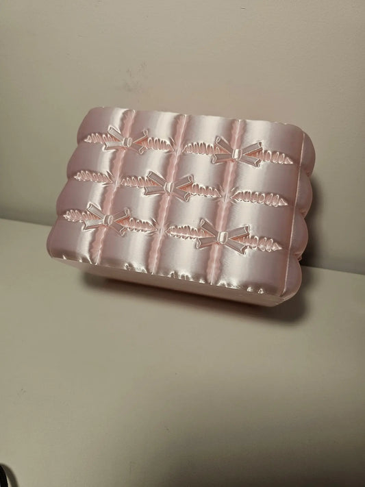 Stylish Organizer With a soft, quilted design and a subtle, satin sheen. - kejsi3dprint