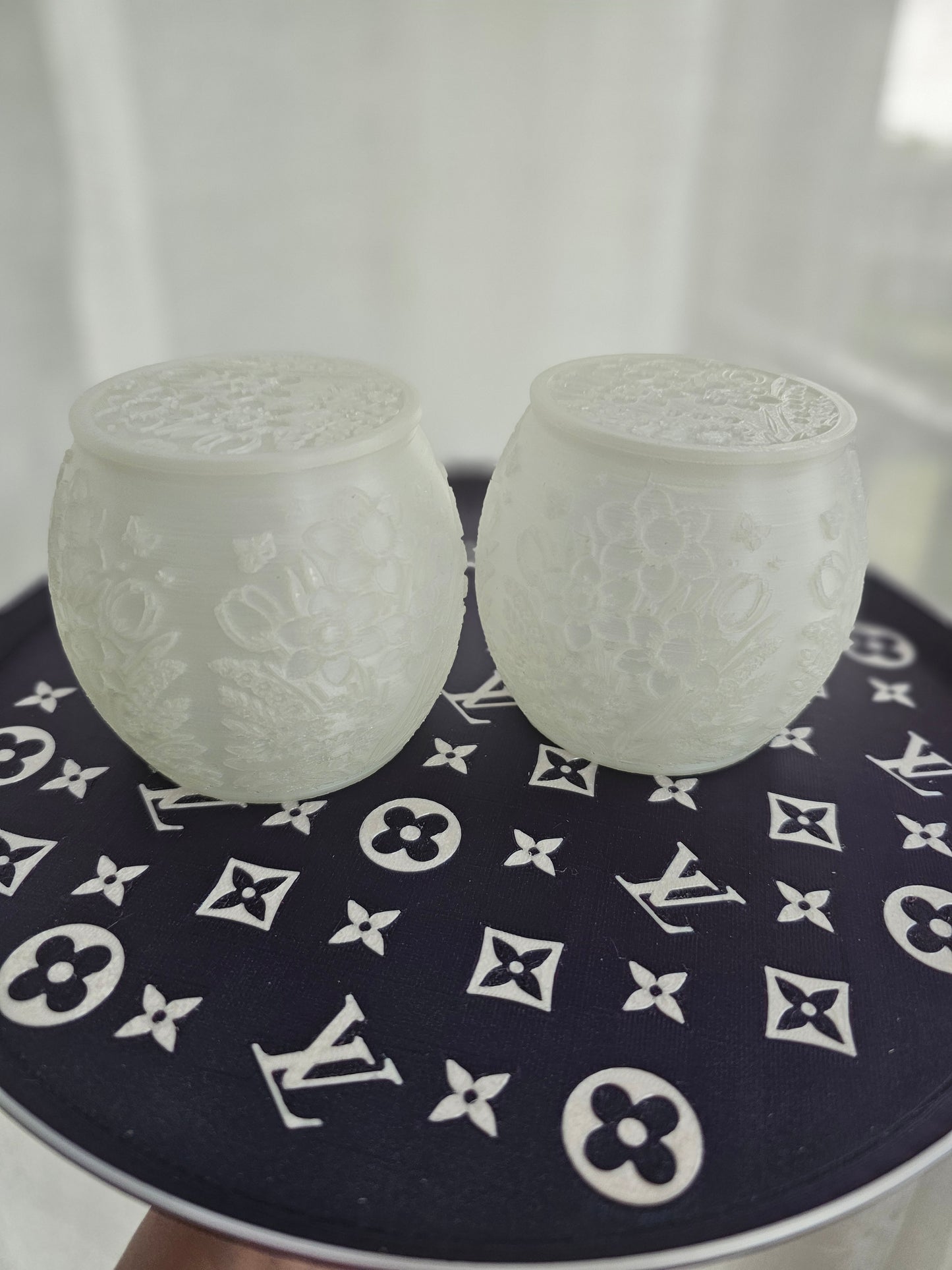 2 Candle Holder with Floral Pattern – Decorative Lantern / Decorative Candlestick
