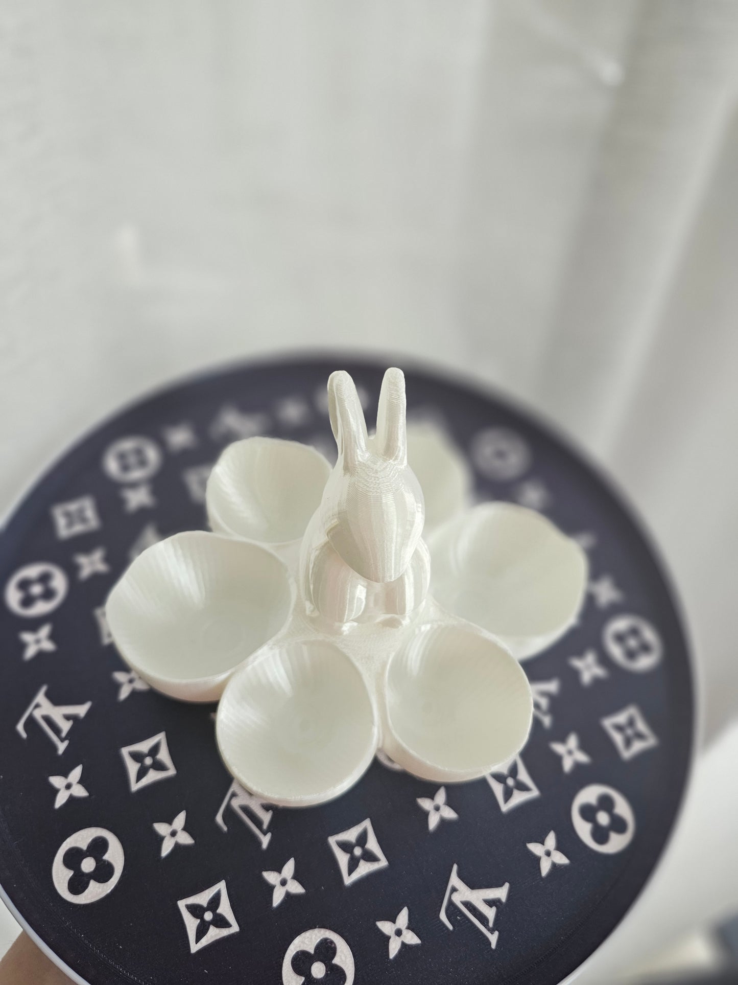 Easter Organizer with a Rabbit - Decorative Platter for Sweets, Eggs and Snacks