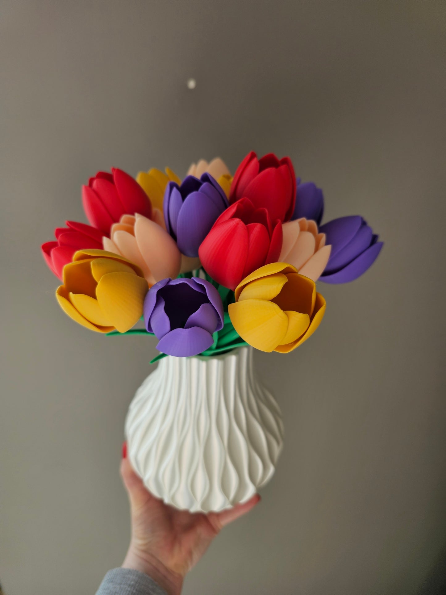 3D Printed 16 Tulips with Vase – Spring Home Decor Set | 3D Flower Bouquet